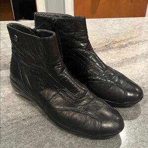 Xsensible Black Leather Comfort Ankle Boots size US 10 /size 41